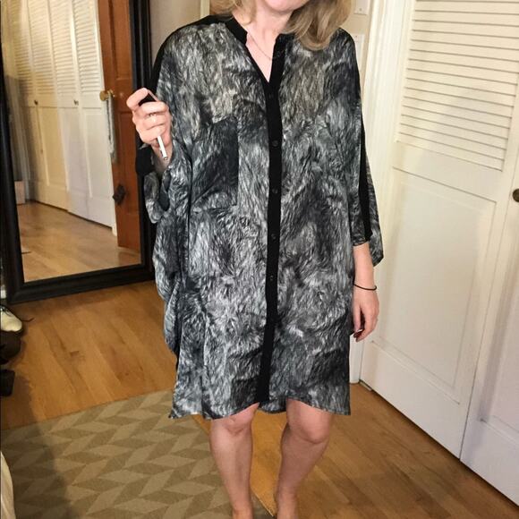 Anthropologie Corey Lynn Calter Black and Grey Caftan - Picture 3 of 9